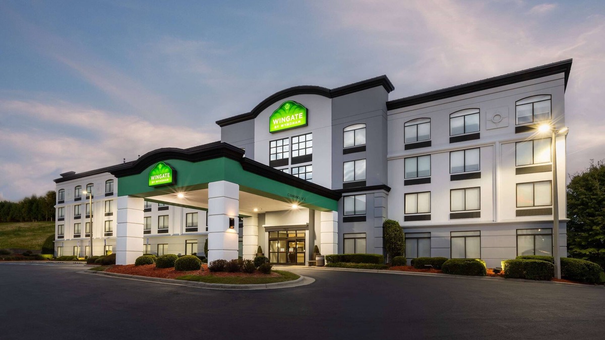 Concord Hotel | Wingate by Wyndham Charlotte Speedway/Concord