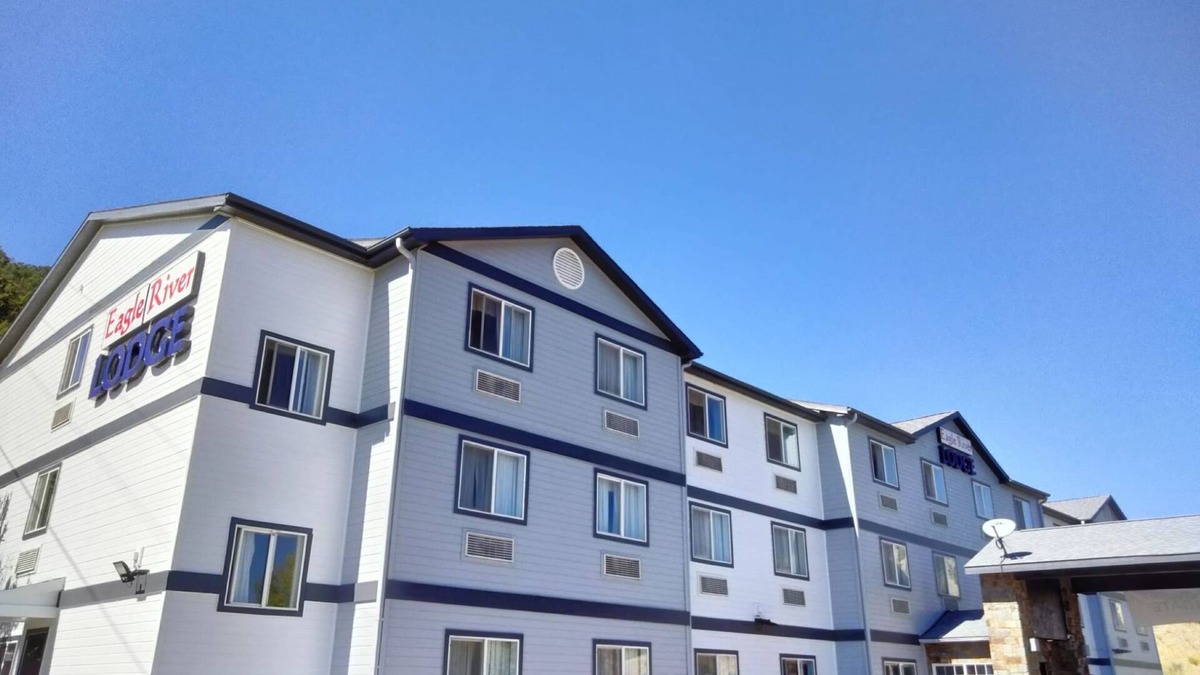 Eagle Hotel | Wingate by Wyndham Eagle Vail Valley