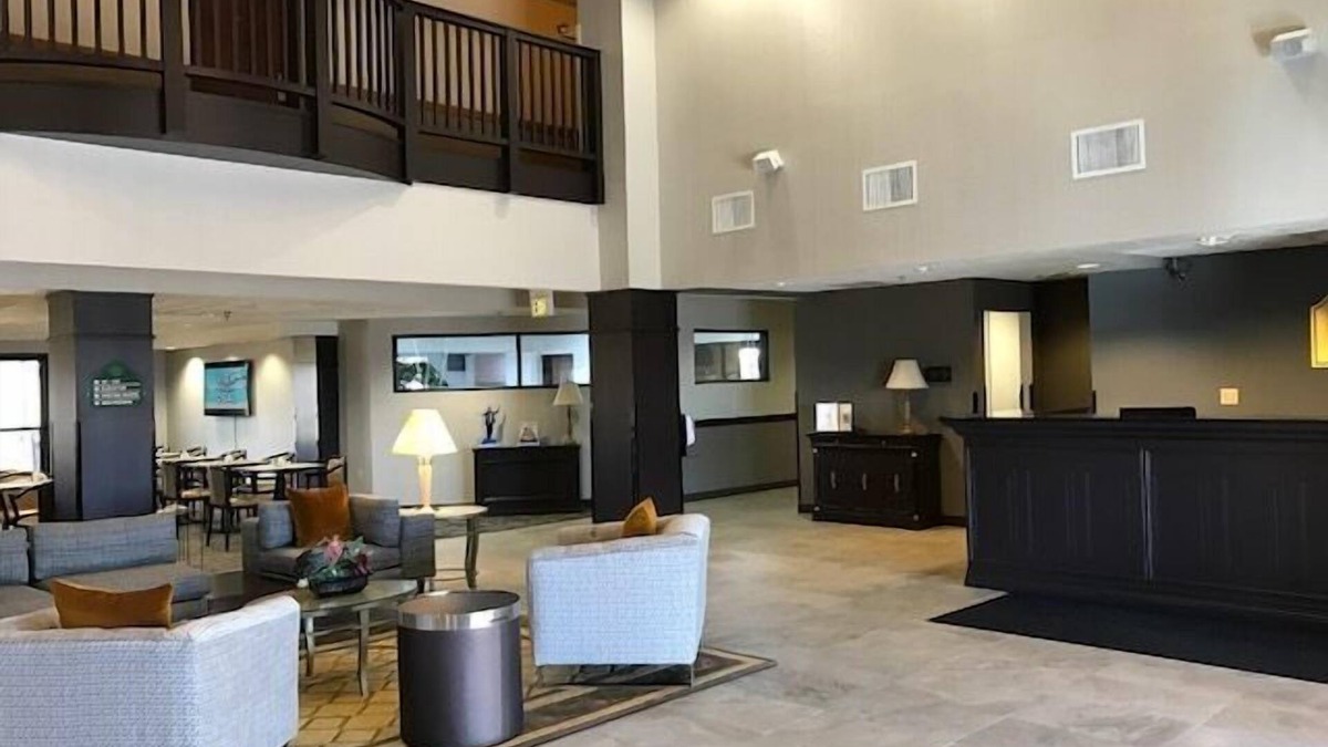 Pueblo Hotel | Wingate by Wyndham Pueblo