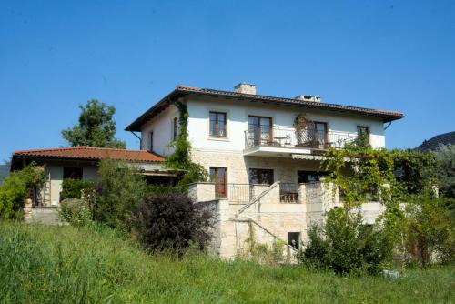 Szydlow Apartment | Winnica Avra