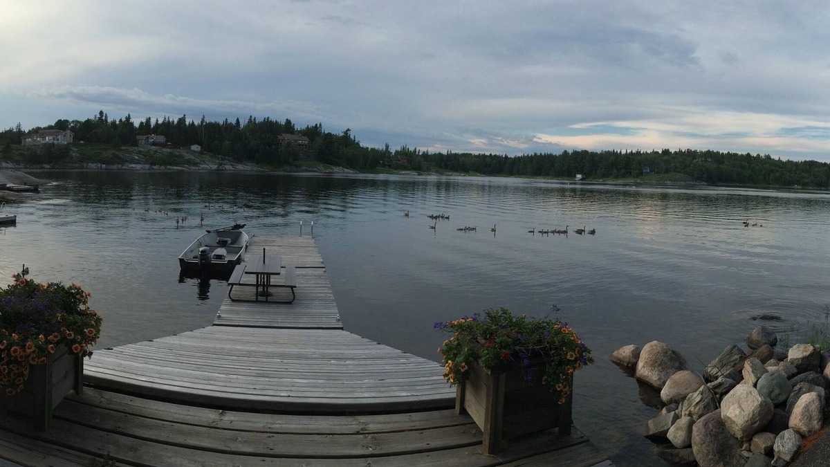 Kenora Cottage | Winnipeg River Paradise