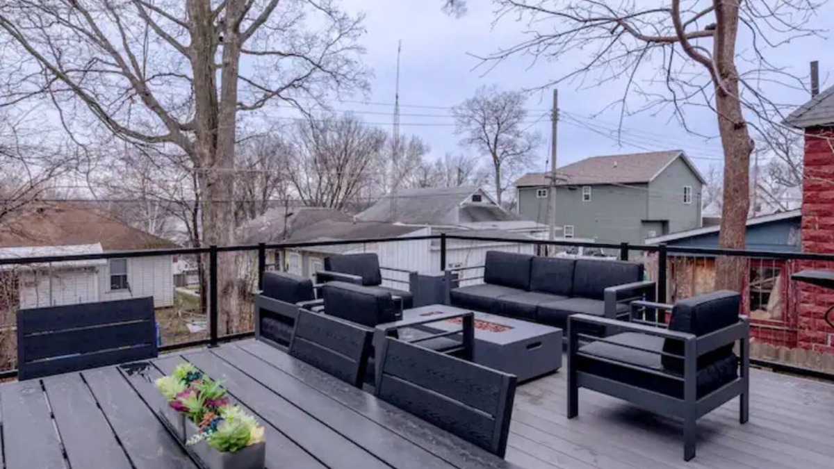 Winona Lake House | Winona Lake Cottage w/Deck