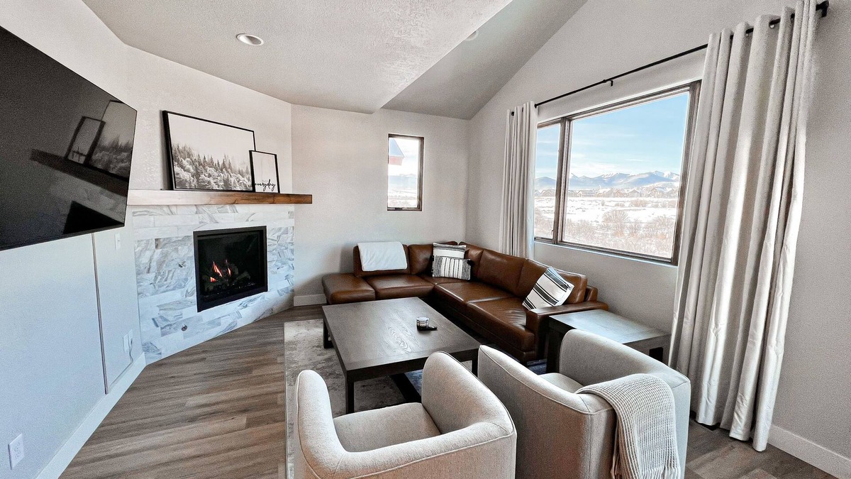 Tabernash House | Winter Park/Grandby Mountain Home NEW w/scenic views!