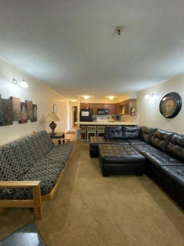 Ghent Apartment | Winterplace Ski in Ski out condo First Floor D105