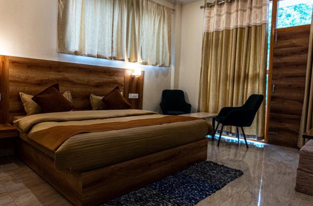 Bhagsu Nag House | Winterstone studio