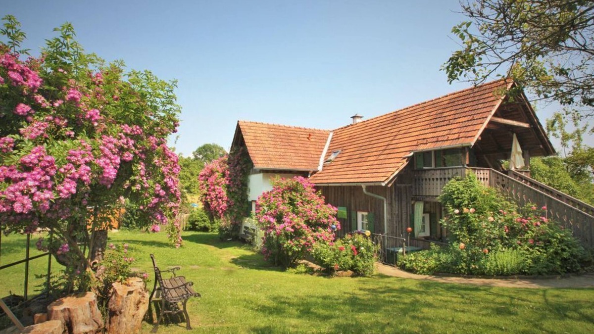 Harrachberg Other | Winzerhaus - 2 Nächte - Altes Gehöft am Lormanberg
