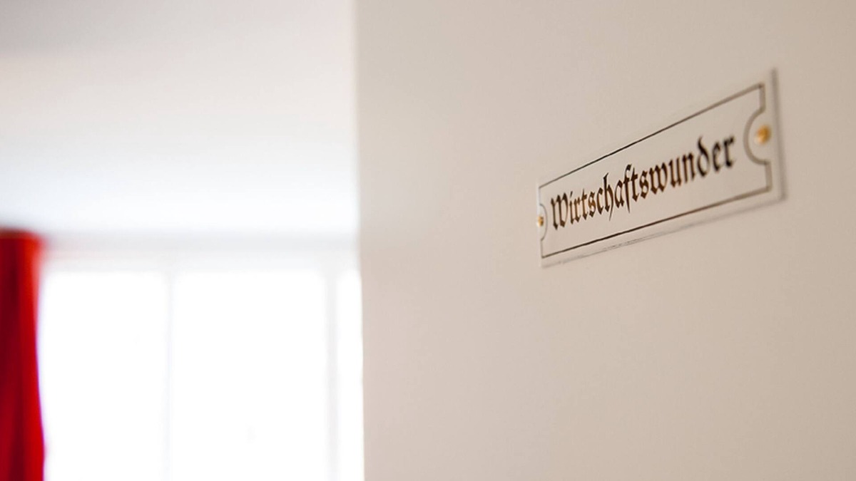 Oberderdingen Apartment | Wirtschaftswunder - Doppelzimmer mit WC und Dusche