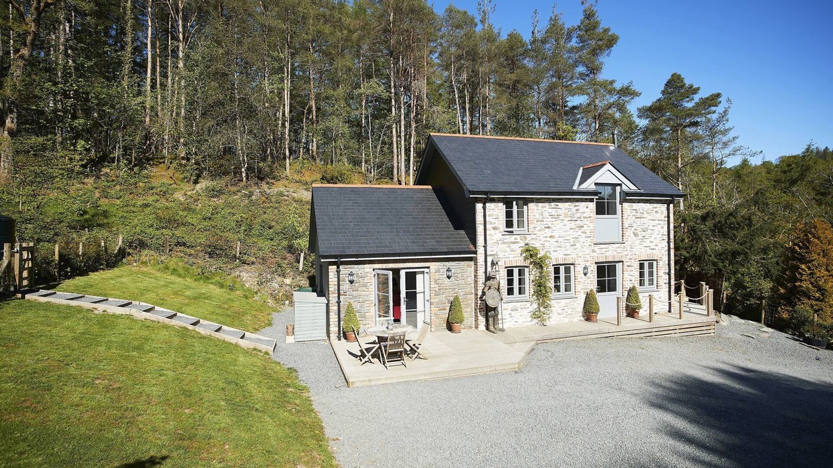 Pont-Rhyd-y-Groes Apartment | Wisteria Cottage - a beautiful property sleeping 4 guests