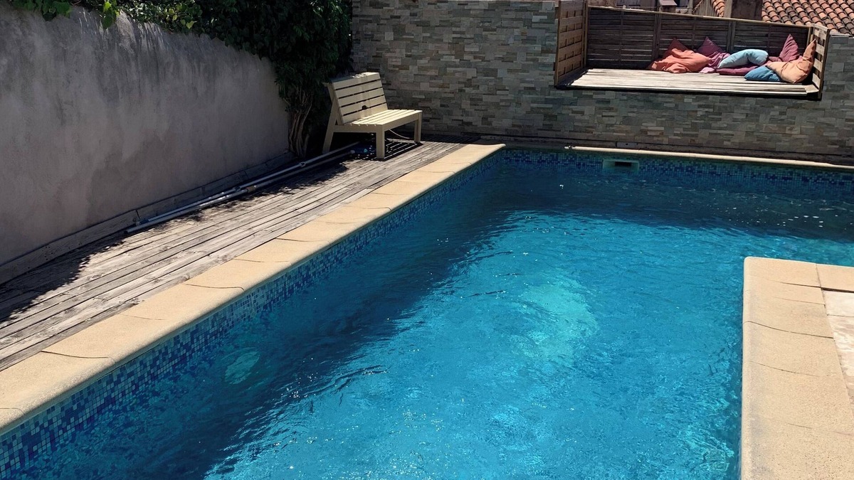 7th Arrondissement Apartment | With or without a car: shops, beaches, town centre, transport etc.