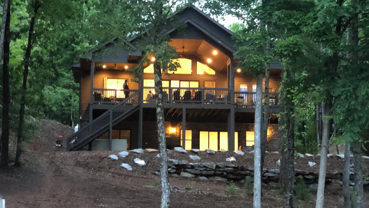The Arbor House | Wkd Escape, Stunning! New, custom home on Lake James, offering early check-in!