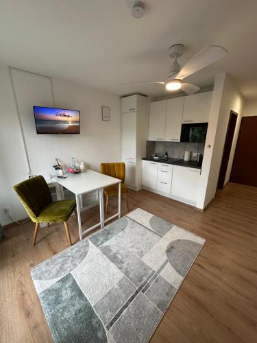 Eppelheim Apartment | Wohlfühlwohnung in Eppelheim - zentral und entspannt