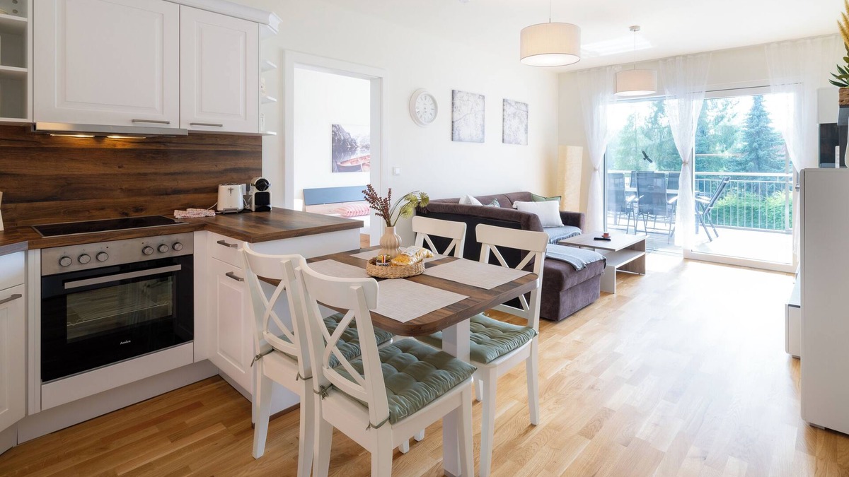 Unterburg am Klopeiner See Apartment | Wohnung an der Promenade des Klopeiner Sees mit Großem Überdachten Balkon