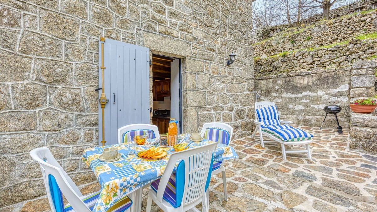 Sainte-Marguerite-Lafigere House | Wonderful private villa for 4 people with TV, terrace and panoramic view