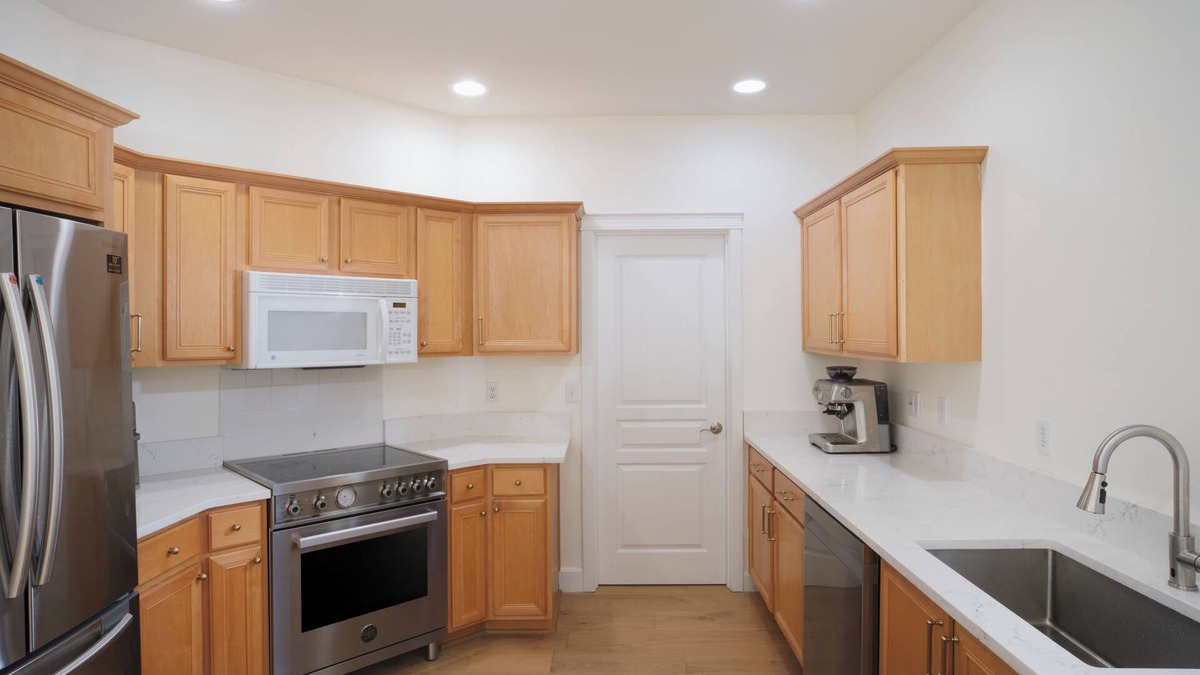 South Tacoma House | Wonderful 1-bedroom house in Fircrest