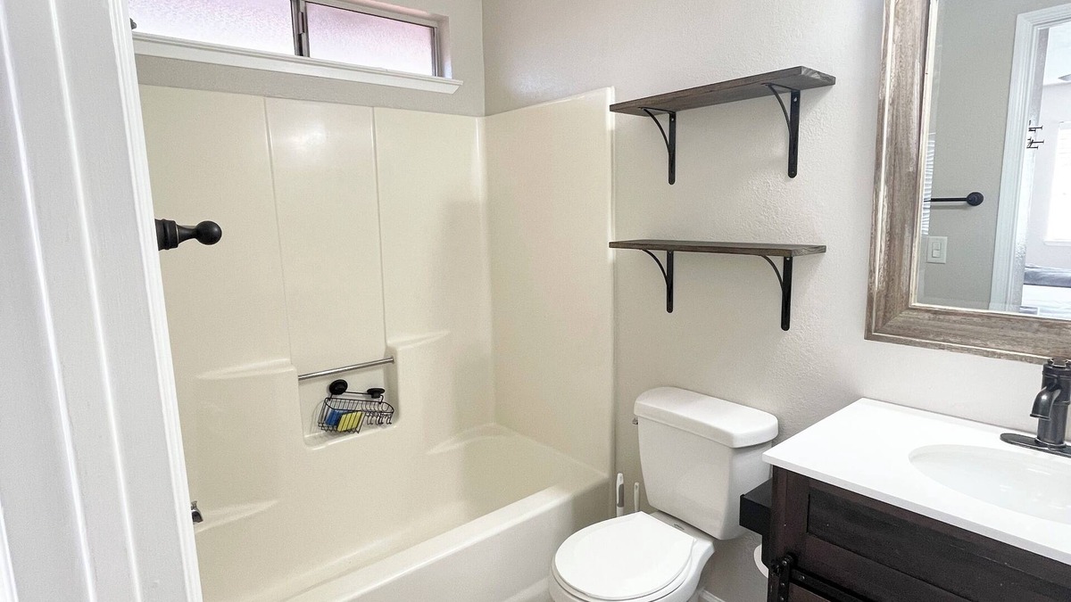 Visalia House | Wonderful 3-bedroom house with AC in charming Visalia