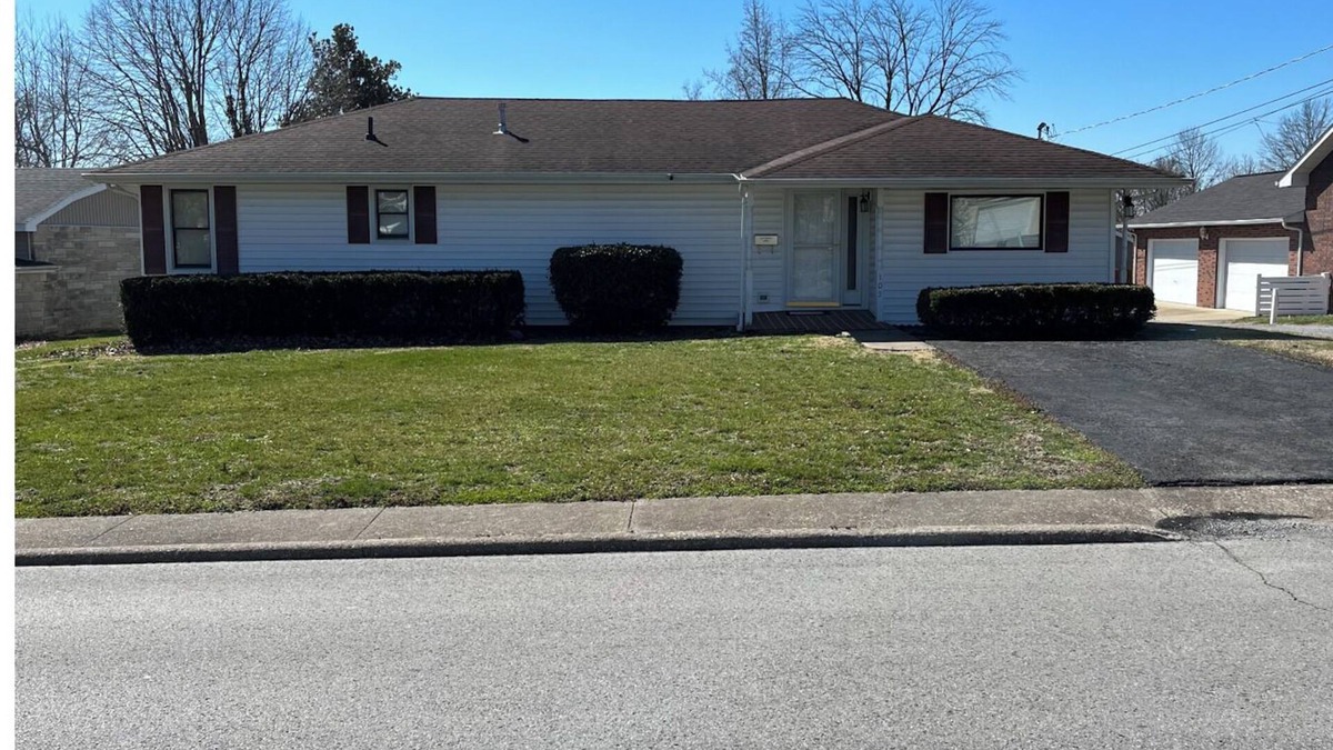 Harrisburg House | Wonderful 3 Bedroom home close to the Shawnee National Forest