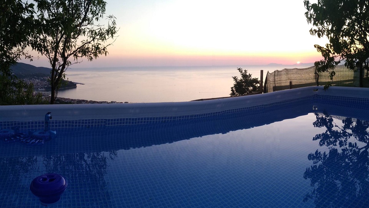 Agropoli Apartment | ð€©WONDERFUL APP. TO WITH POOL AND GARDEN WITH CAPRI VIEW AND AMALFI COAST