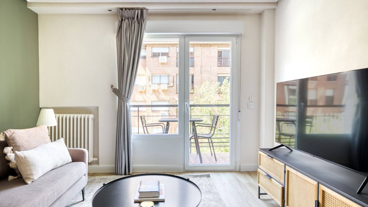 Hispanoamerica Apartment | Wonderful Bernabéu 2BR, in the heart of Madrid, by Blueground