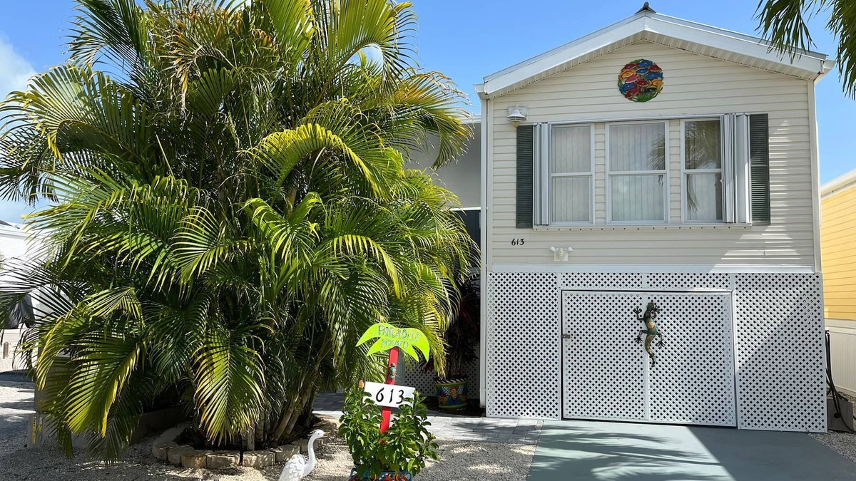 Cudjoe Key Cottage | Wonderful Chalet, with Terrace & Private Patio – 20 miles from Key West.