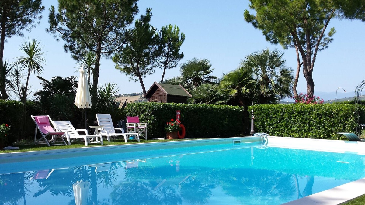 Citta Sant'Angelo Villa | Wonderful detached villa with garden and pool - 90 minutes from Rome