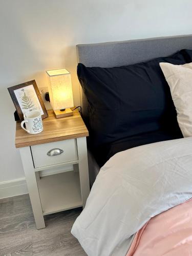 Raynes Park House | Wonderful Ensuite room In Wimbledon