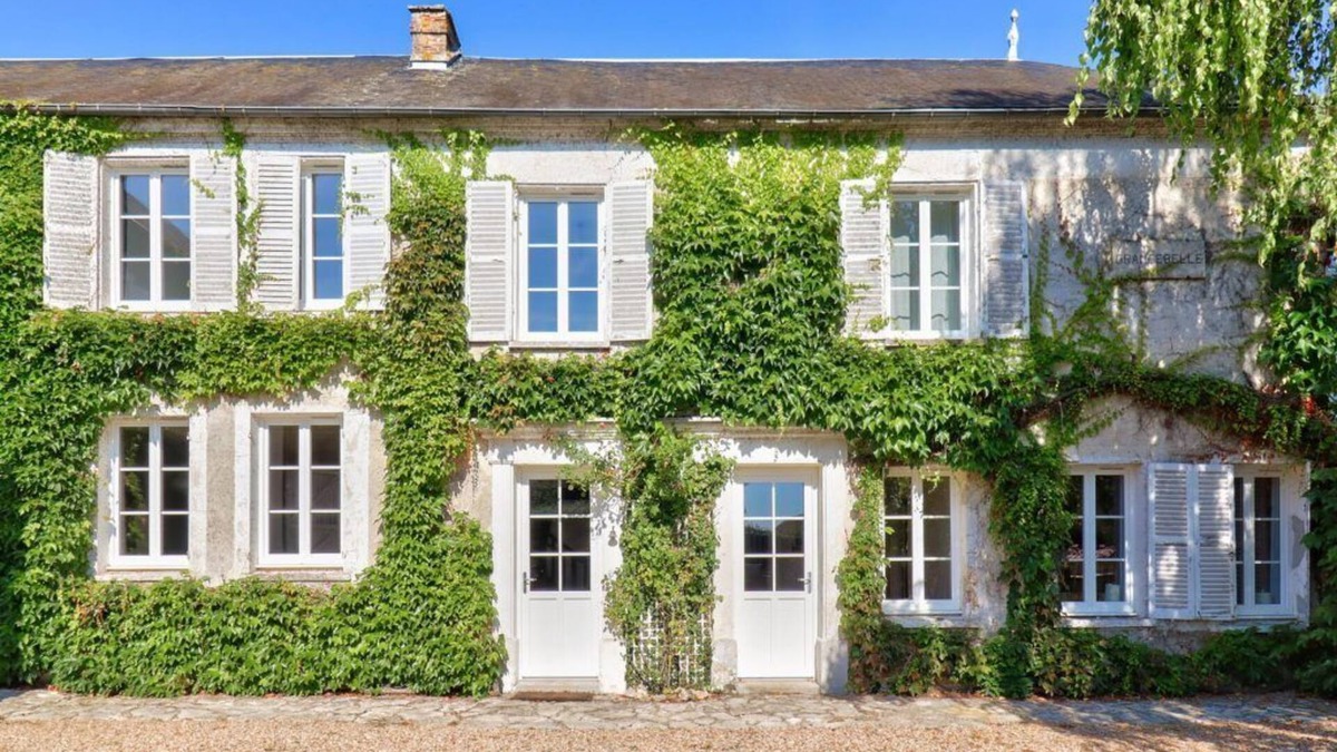 Lommoye House | Wonderful escape for happy tribes