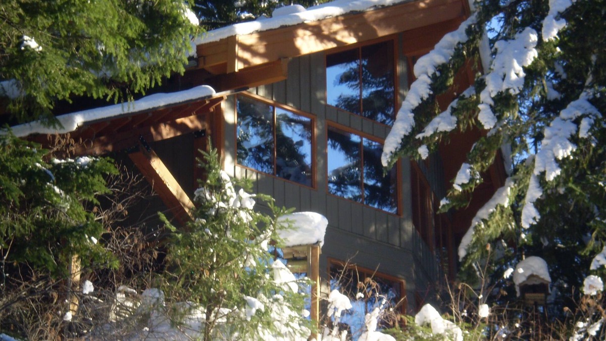 Pinecrest Estates House | Wonderful Family house, Private Hot Tub, Close to Beach