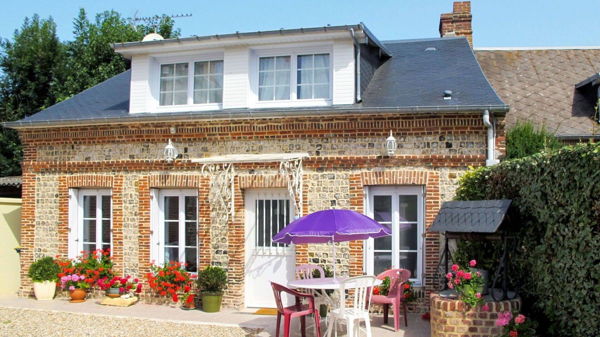 Saint-Pierre-en-Port House | Wonderful private villa for 4 people with TV
