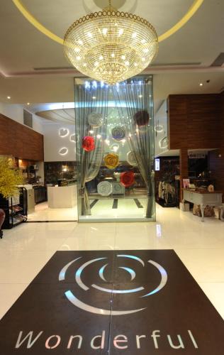 Xinzhuang Hotel | Wonderful Hall Hotel