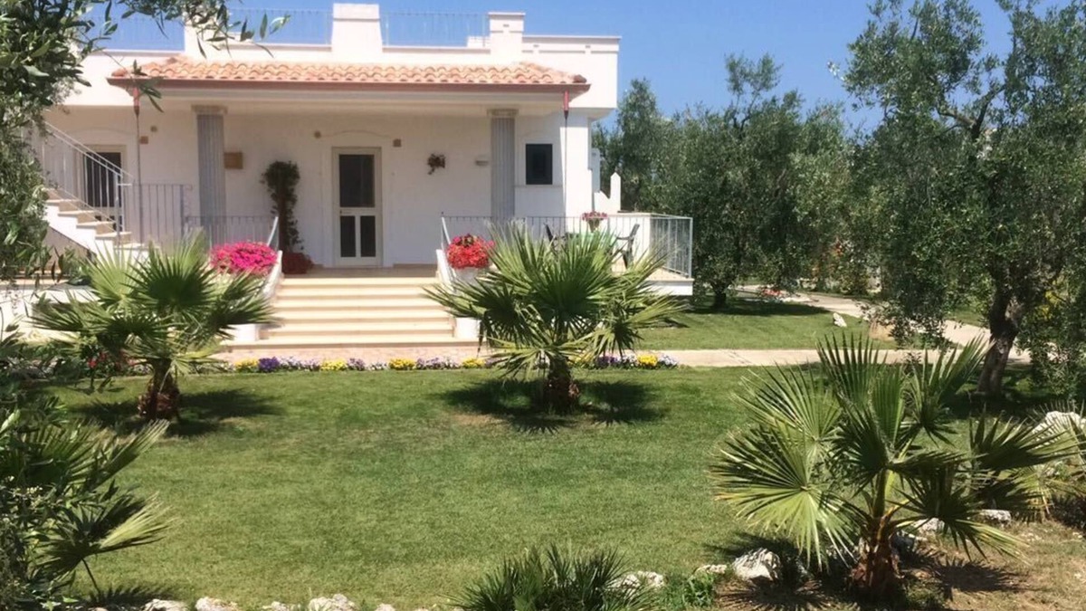Peschici Apartment | Wonderful holiday home in olive grove