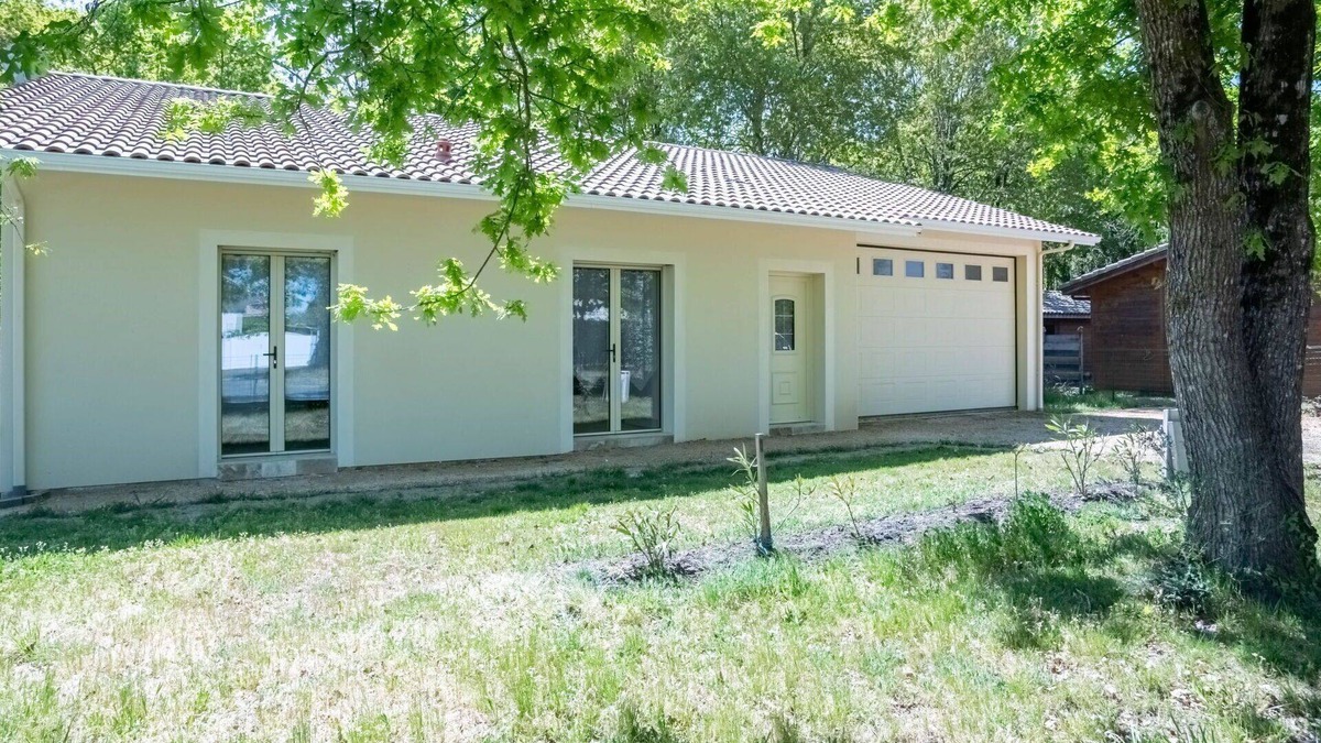 Saint-Paul-en-Born House | Wonderful private villa for 10 guests with WIFI, A/C, TV, terrace and pets allowed