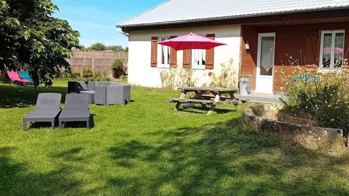 Anneville-sur-Mer House | Wonderful private villa for 6 people with WIFI, TV and pets allowed