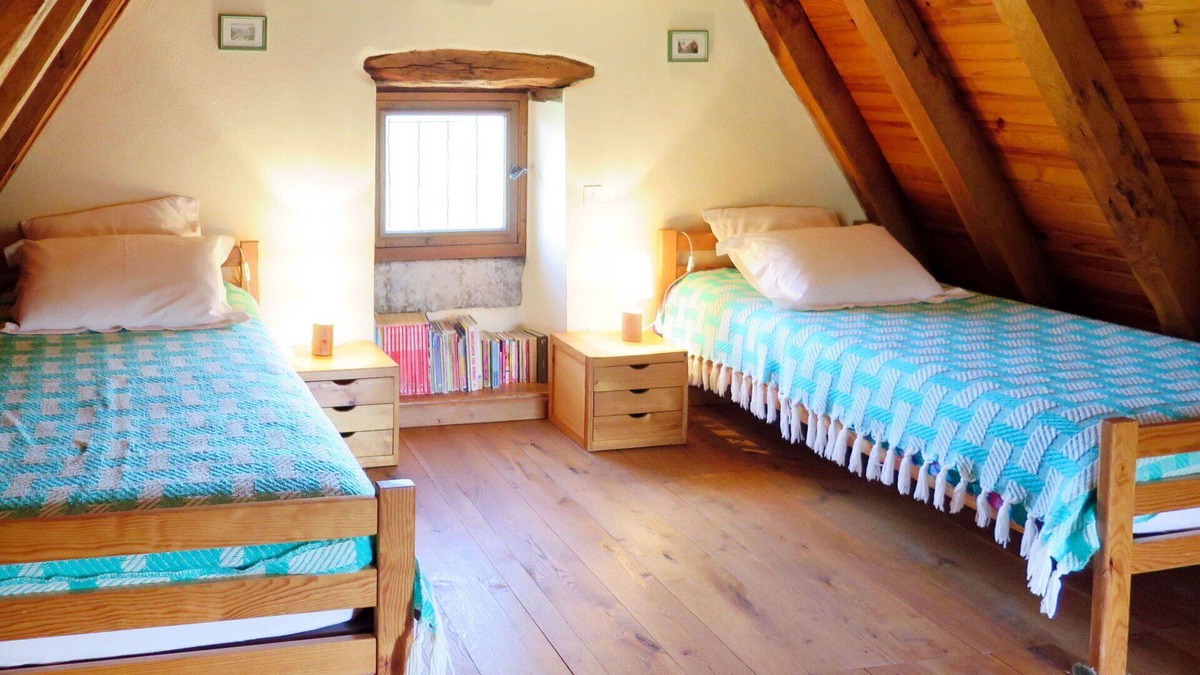 Labastide-Murat Villa | Wonderful private villa for 4 people with TV, terrace, pets allowed and panoramic view