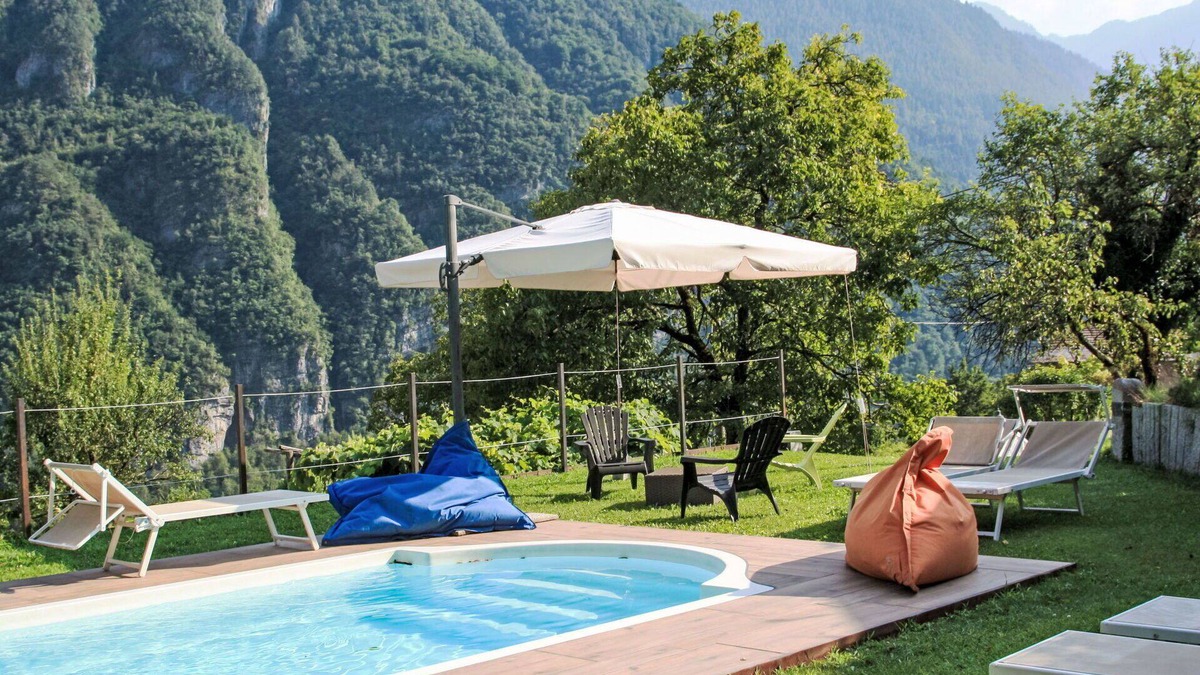 Coltura Villa | Wonderful private villa with private pool, WIFI, TV, patio, pets allowed and panoramic view