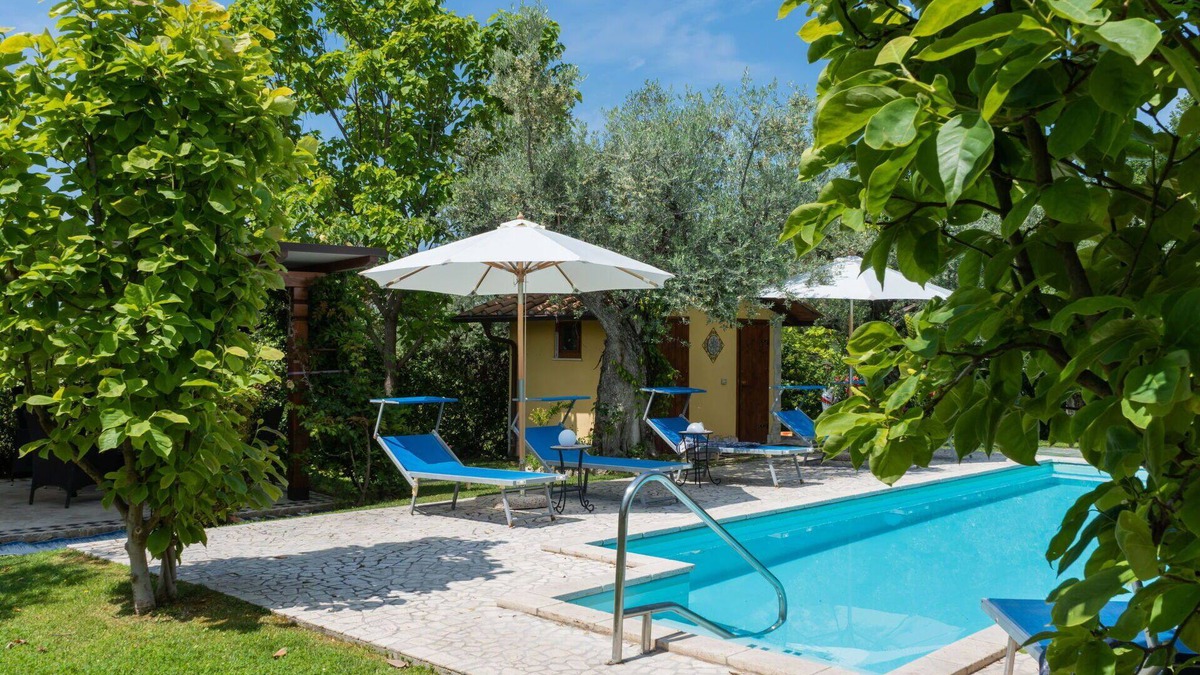 Fara in Sabina House | Wonderful private villa for 6 guests with A/C, WIFI, private pool, TV and patio