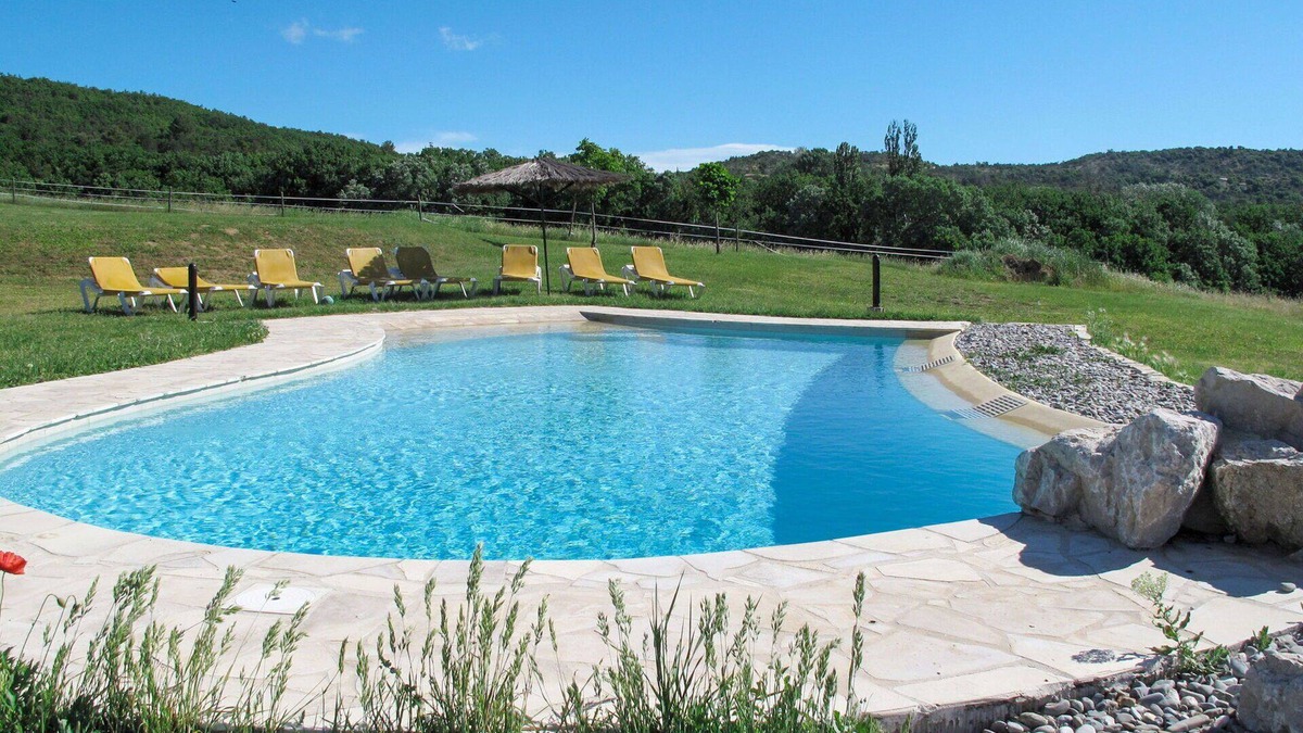 Saint Maime House | Wonderful private villa for 12 people with WIFI, private pool, TV, terrace and panoramic view
