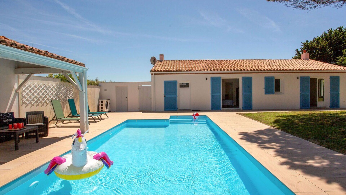 Prefailles House | Wonderful private villa for 6 people with private pool, WIFI, TV and terrace