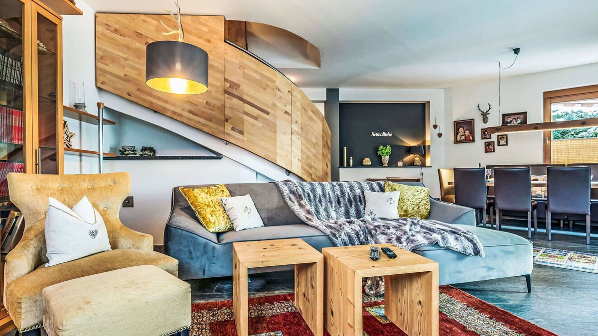 Eckartau Villa | Wonderful private villa for 12 people with WIFI, TV and patio