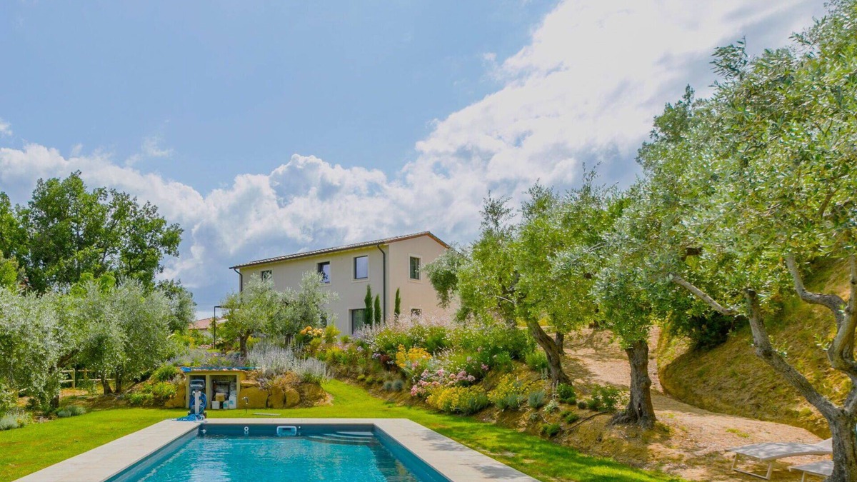 Montisi Villa | Wonderful private villa for 6 guests with WIFI, A/C, private pool, TV and patio