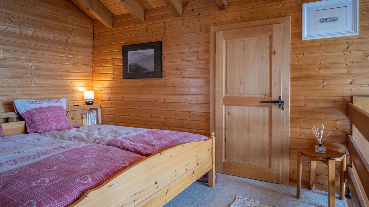 Chamoson House | Wonderful private villa for 6 guests with WIFI, TV and terrace