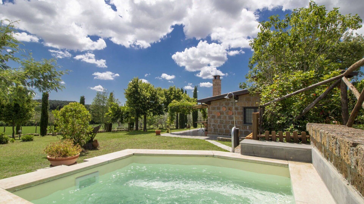 Vetralla House | Wonderful private villa with A/C, private pool, WIFI, TV, terrace, pets allowed and panoramic view