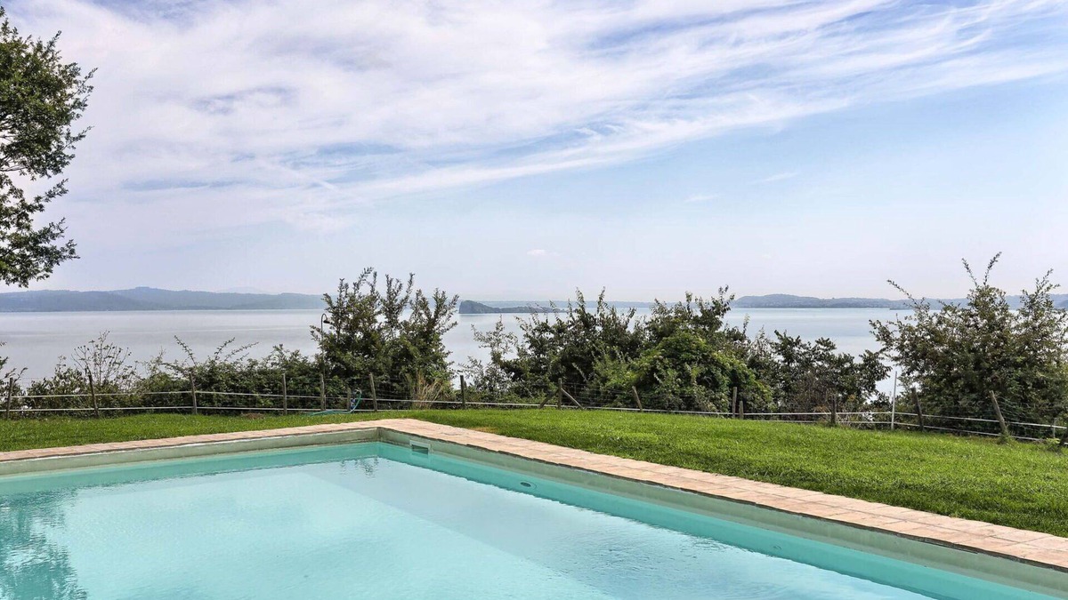 Gradoli Villa | Wonderful private villa with WIFI, private pool, TV, veranda, panoramic view and parking