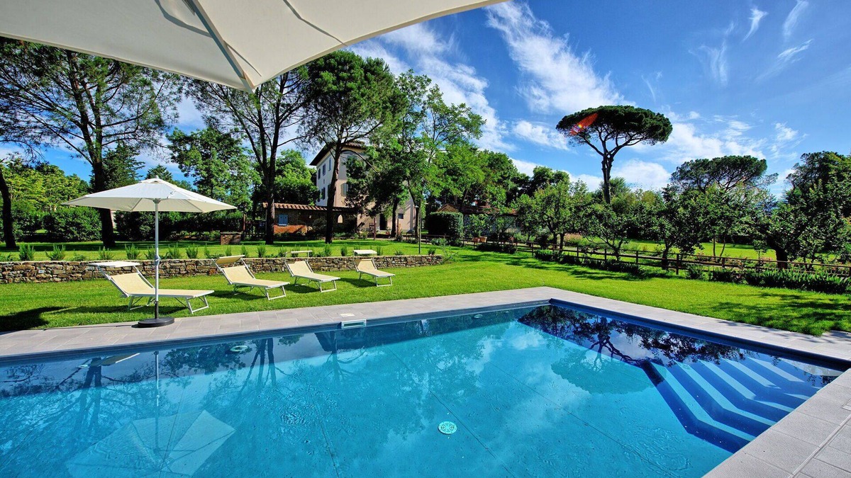 Le Piazze Villa | Wonderful private villa with WIFI, A/C, private pool, TV and panoramic view, close to Arezzo
