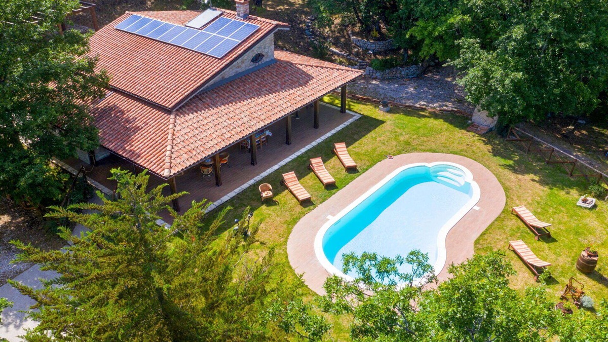 San Lupo House | Wonderful private villa with A/C, WIFI, private pool, TV, patio, pets allowed and panoramic view