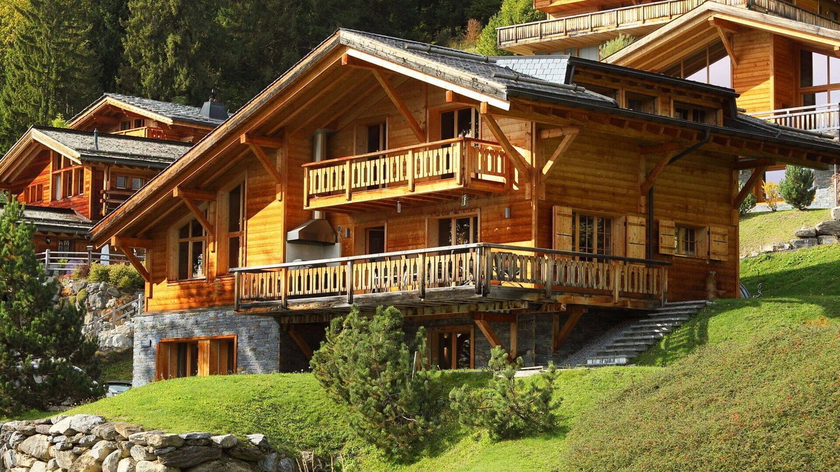 Ollon House | Wonderful private villa for 8 people with hot tub, WIFI, TV, terrace and pets allowed
