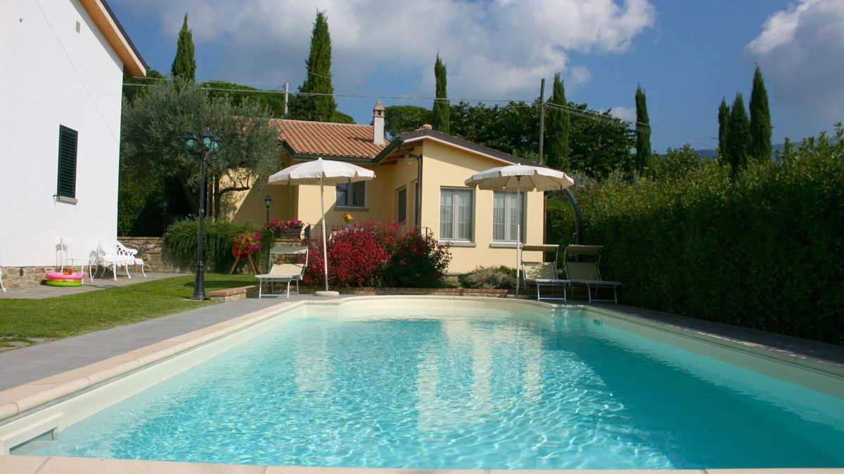 Il Borgo Villa | Wonderful private villa for 3 guests with pool, A/C, WIFI, TV and terrace