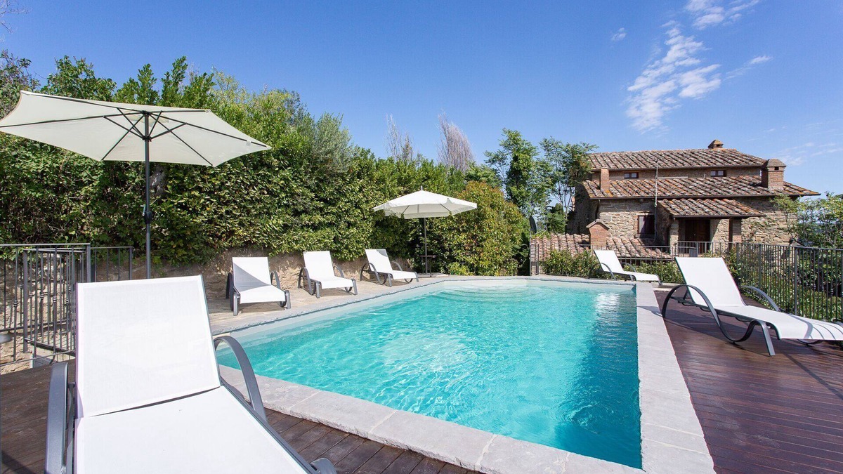 Camucia Villa | Wonderful private villa for 8 people with private pool, WIFI, A/C, TV, terrace and panoramic view