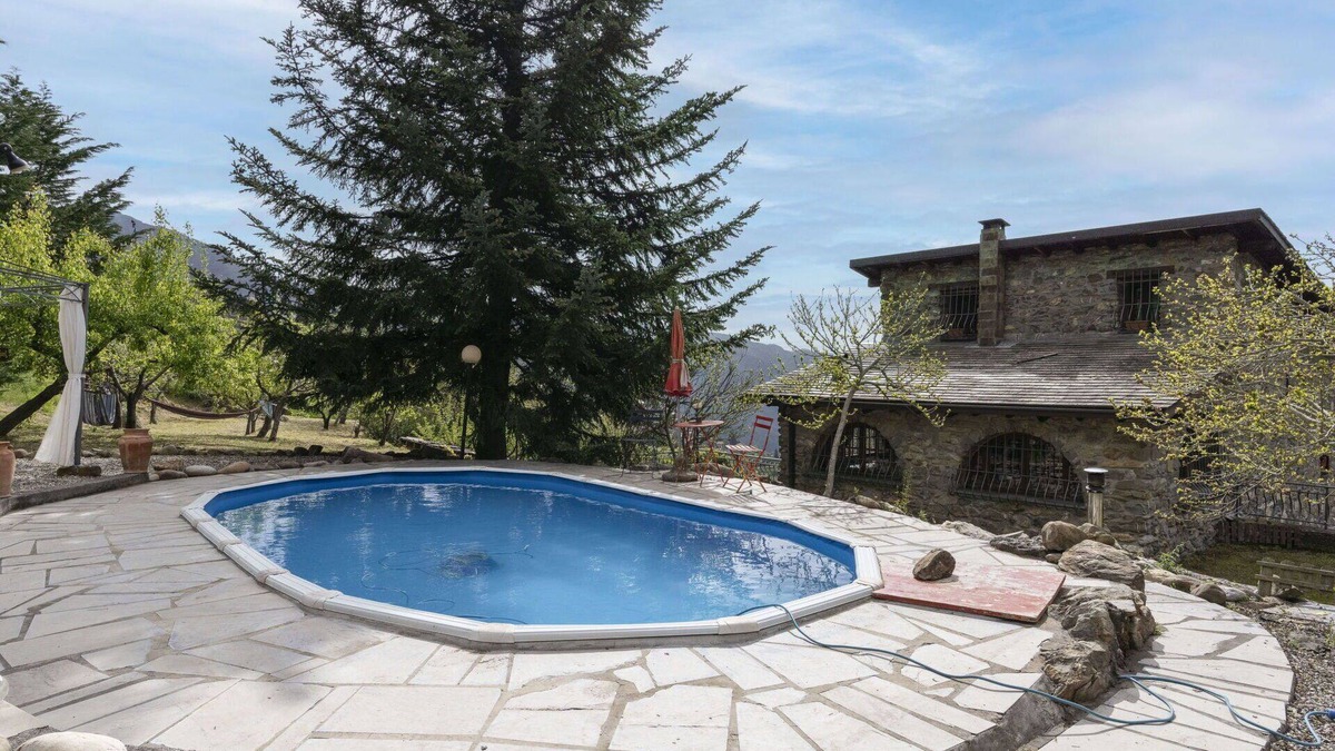 Triora Villa | Wonderful private villa with WIFI, private pool, patio, pets allowed, panoramic view and parking
