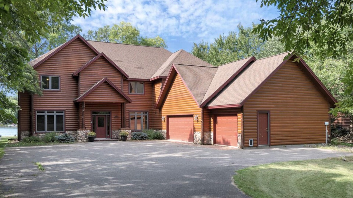 Breezy Point House | Wonderful Retreat - Enjoy holiday gatherings in this large, cozy cabinn
