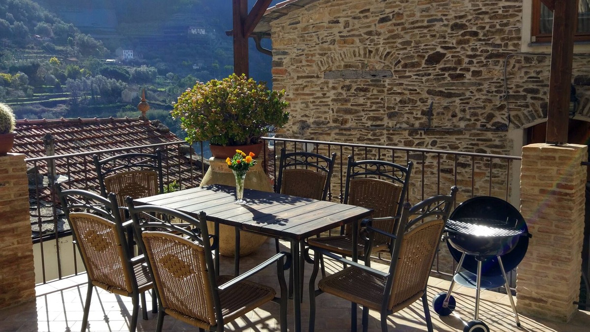 Badalucco House | WONDERFUL STONE HOUSE WITH TERRACE, POOL, WONDERFUL VIEW